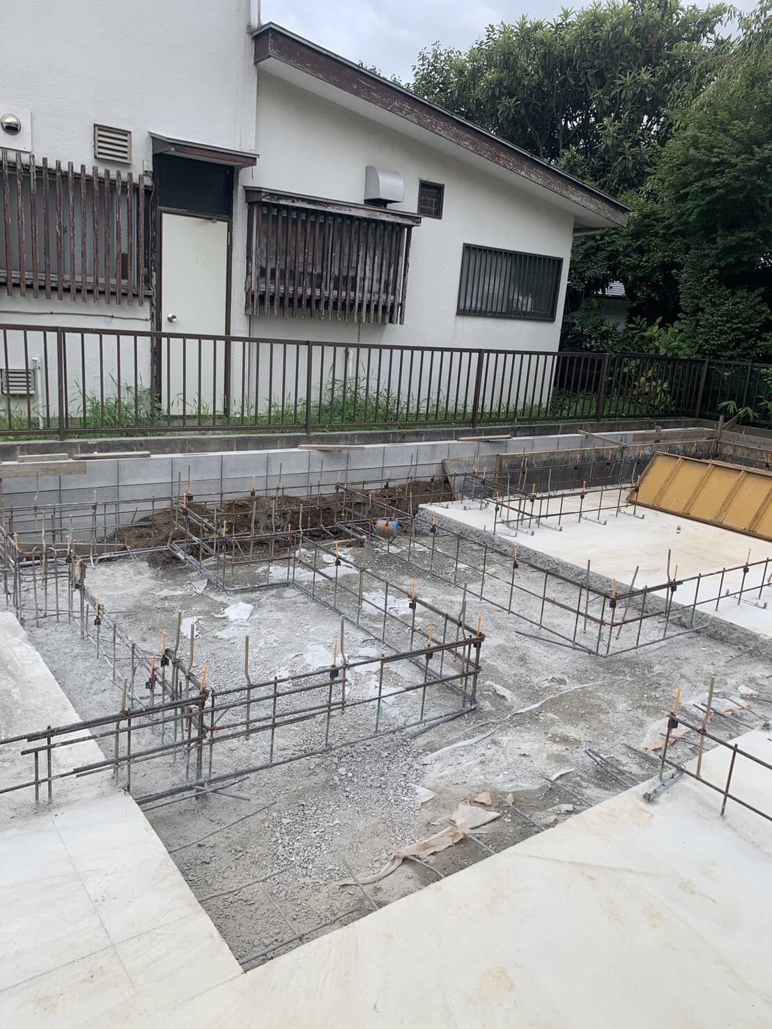 ハツリ作業